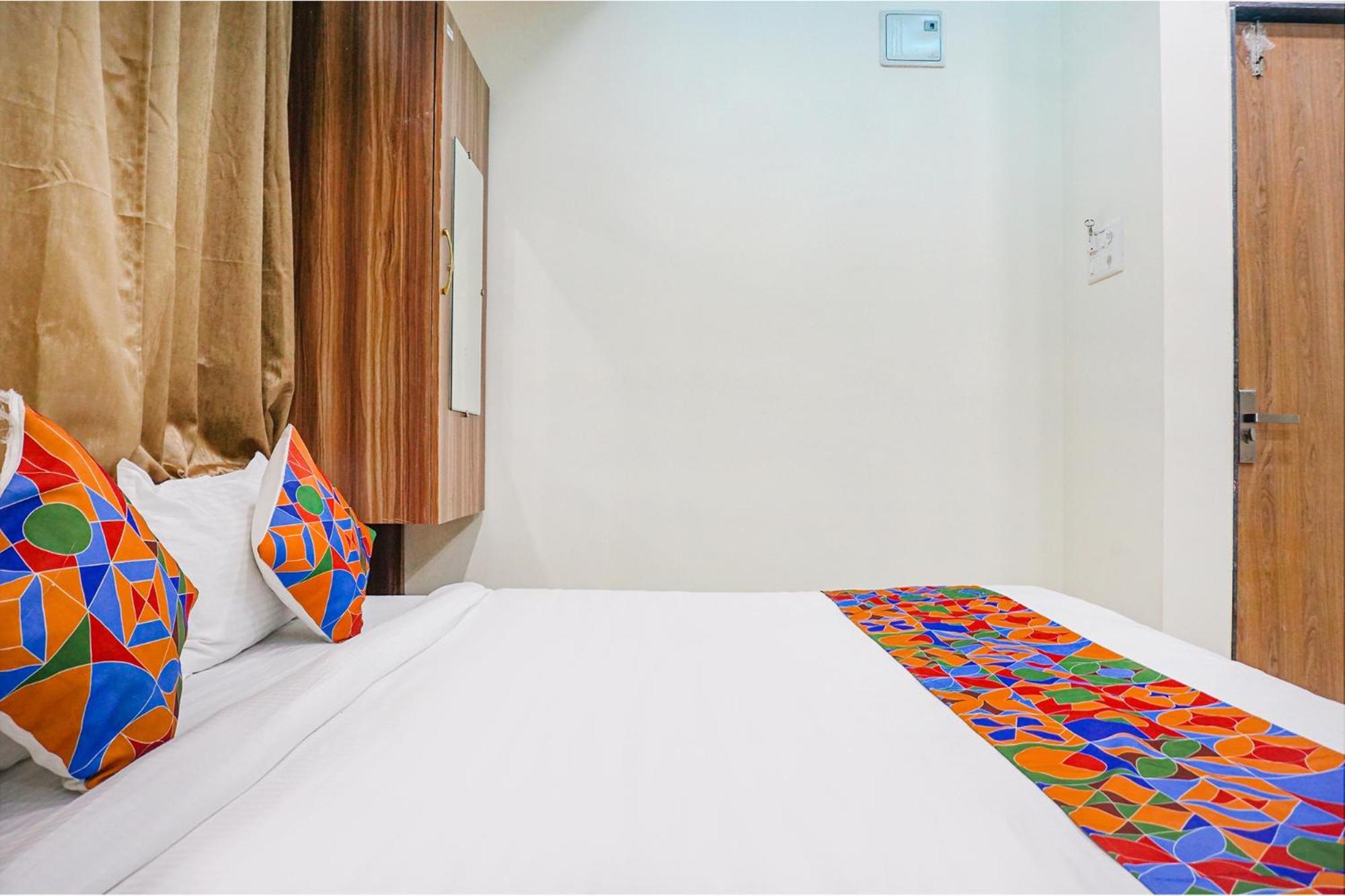 Hotel Fabhotel Mantra Pune